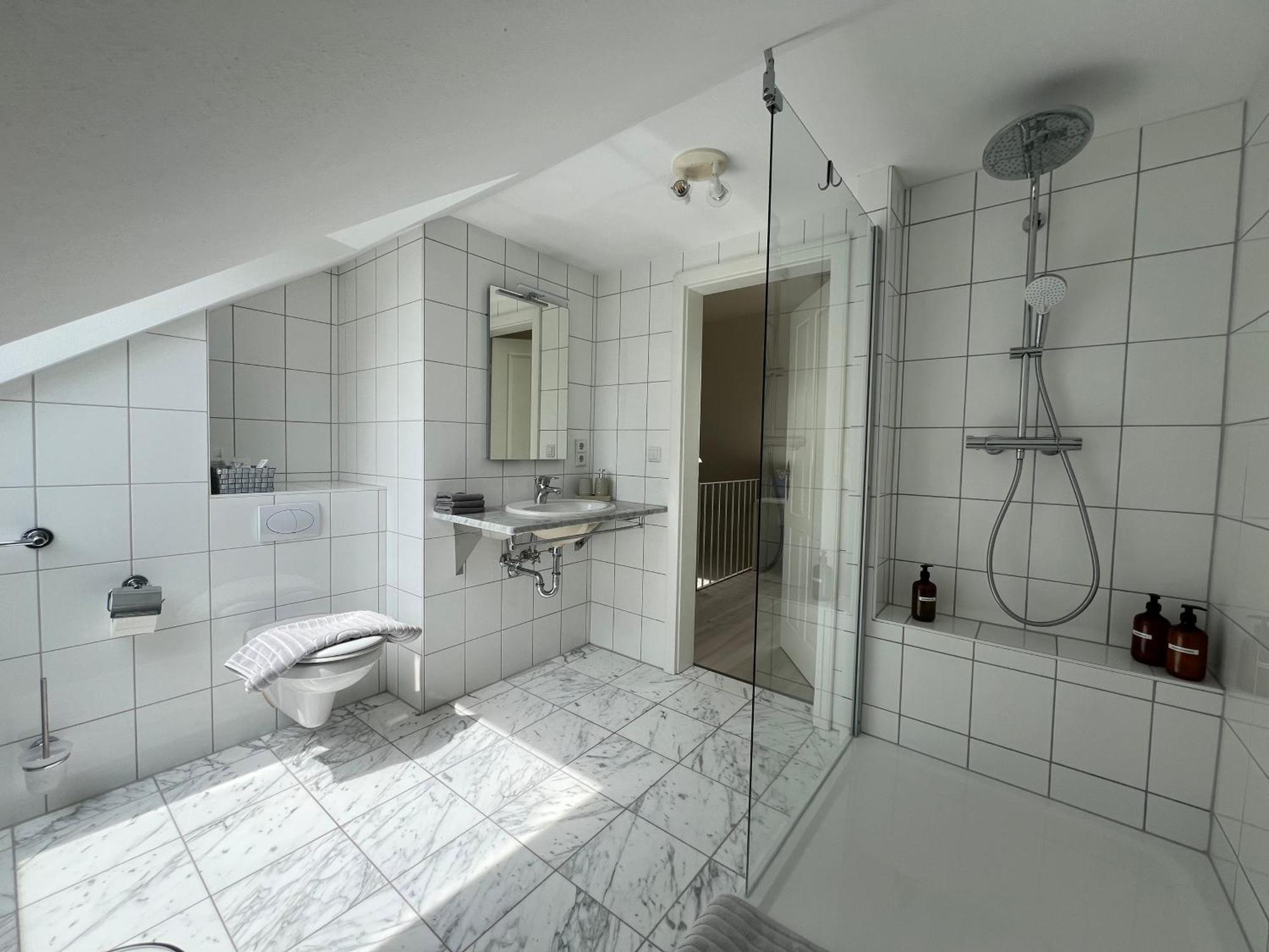 Maisonette Ferienappartement Mit Garten ドナウエッシンゲン エクステリア 写真